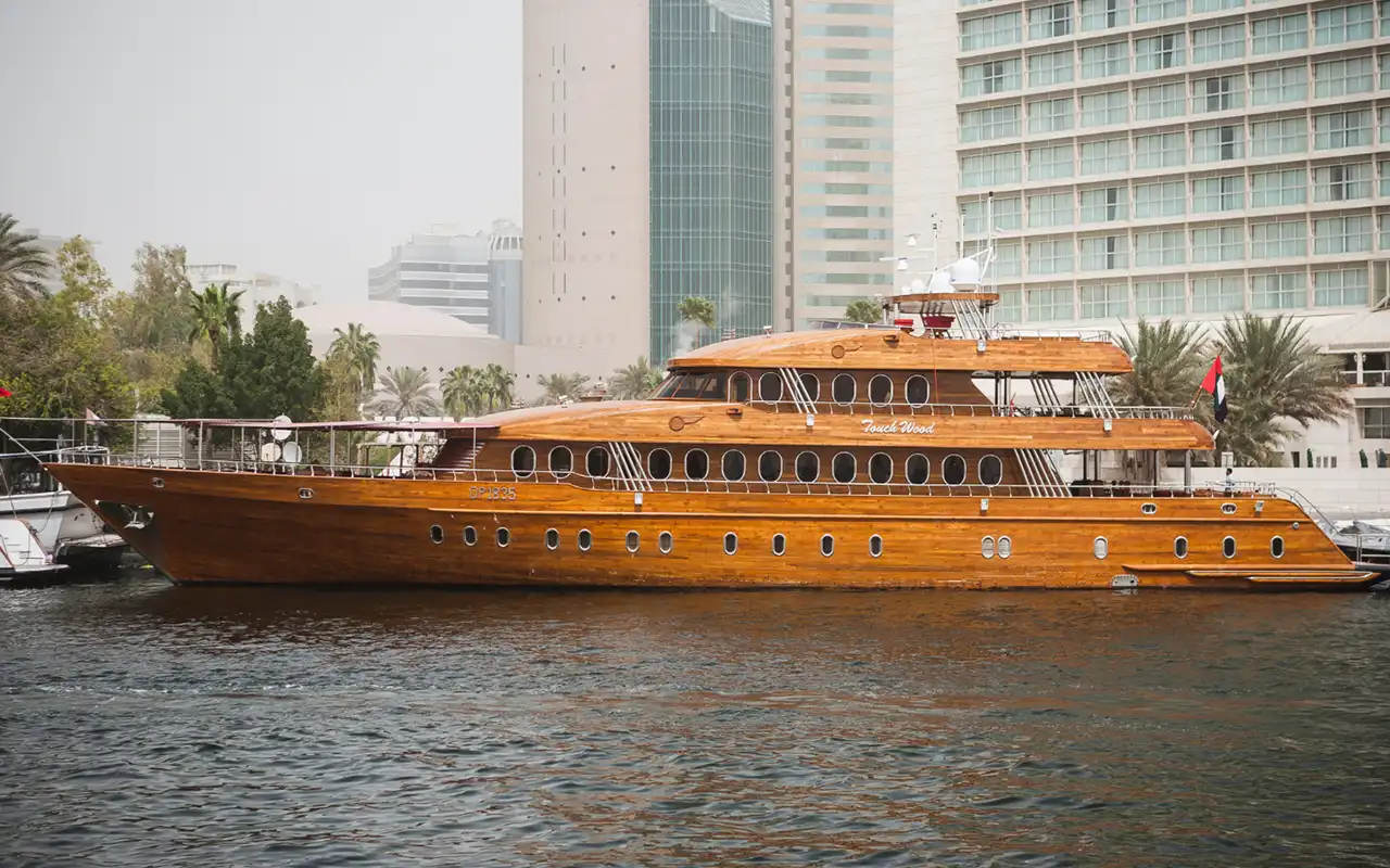 Dhow Cruise Dubai Marina Dinner